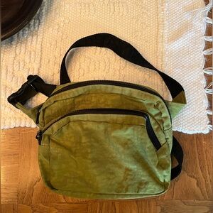 BAGGU Fanny Pack-Avocado